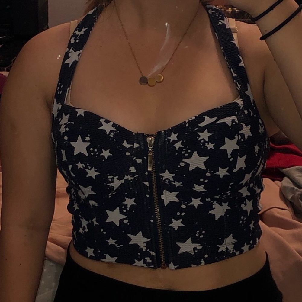 Star pattern crop top